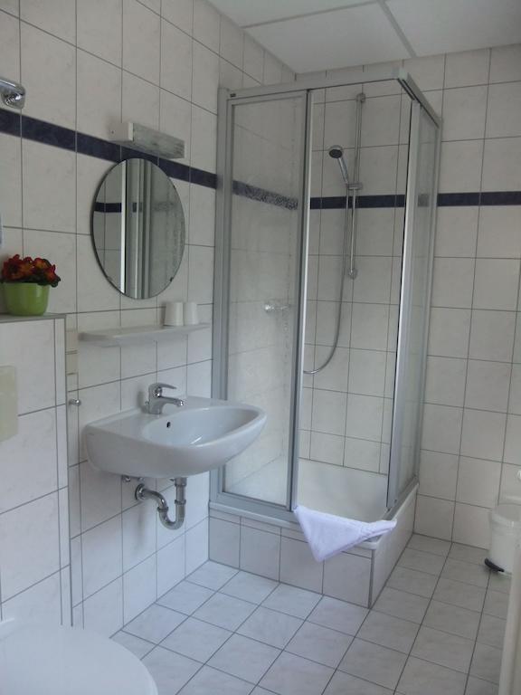 Zur Edlen Krone Neuhausen  Rom bilde